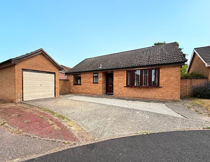 2 Bedroom Detached Bungalow For Sale In Primrose Close, Attleborough, Norfolk, NR17