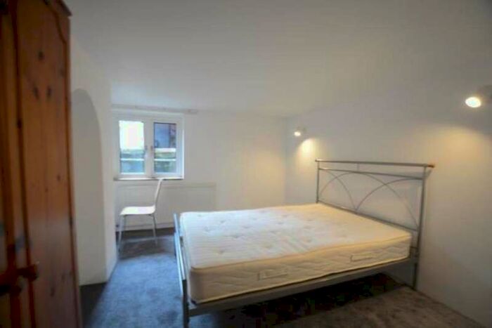 1 Bedroom House To Rent In Ludlow Road, Guildford, GU2