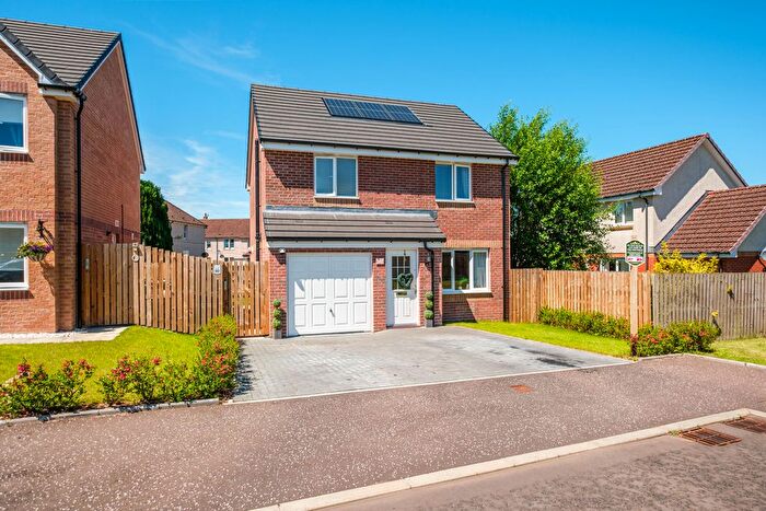 3 Bedroom Detached House For Sale In Bracken Grove, Law, ML8