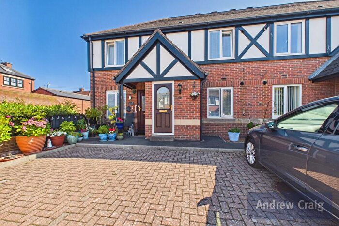 2 Bedroom Apartment For Sale In Selwood Court, South Shields, NE34