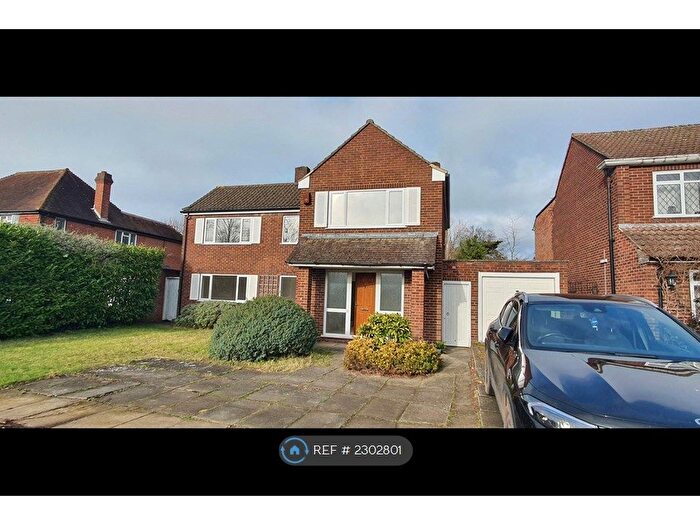 4 Bedroom Detached House To Rent In Bickley Park Road, Bromley, BR1