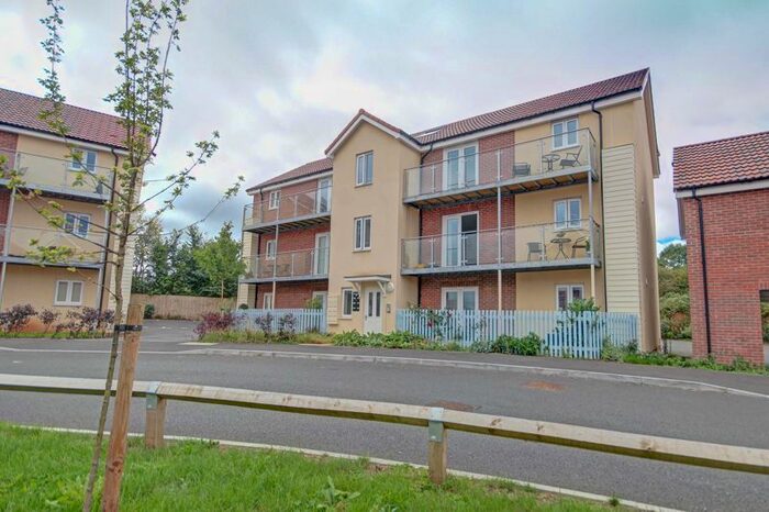 2 Bedroom Flat To Rent In Myrtlebury Way, Exeter, EX1