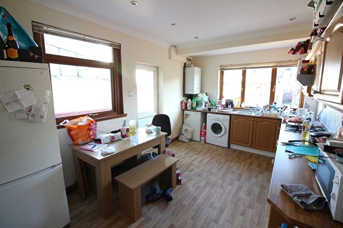 4 Bedroom Terraced House To Rent In Pen Y Bryn, Heath, CF14