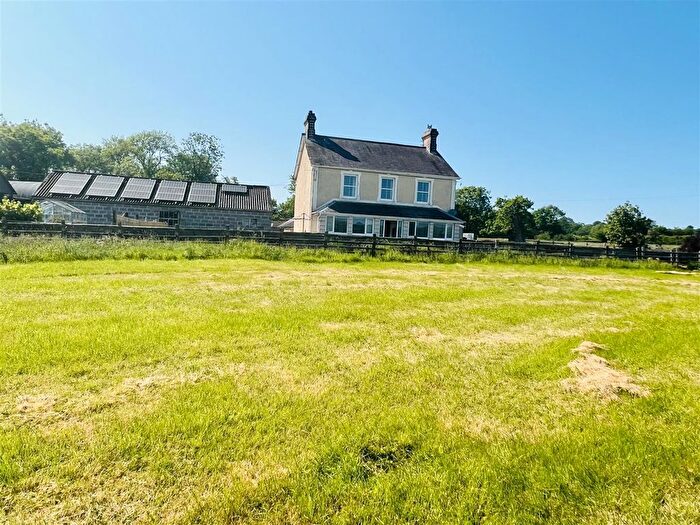 4 Bedroom Detached House For Sale In Manordeilo, Llandeilo, SA19