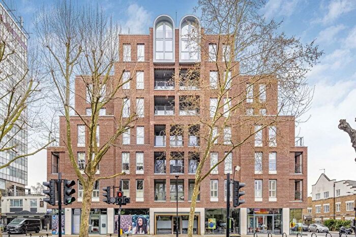 3 Bedroom Flat To Rent In King Street, Hammersmith, W6