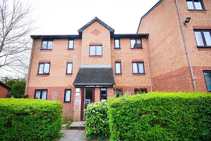 2 Bedroom Flat To Rent In Pempath Place, Wembley, HA9