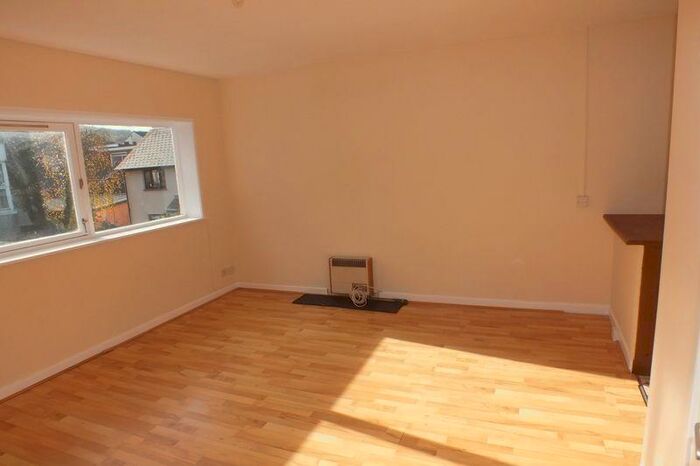 1 Bedroom Property To Rent In School Way, Okehampton, EX20