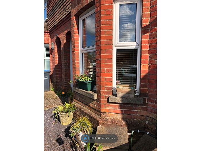 1 Bedroom Maisonette To Rent In St James Road, East Grinstead, RH19