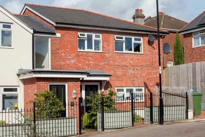 2 Bedroom Apartment To Rent In Whitelaw Rise, Shirley, SO15