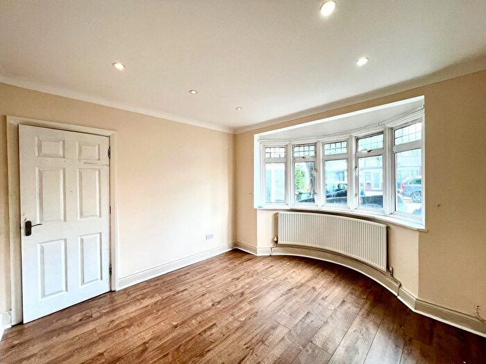 4 Bedroom Terraced House To Rent In Ravenswood Crescent, Harrow, HA2