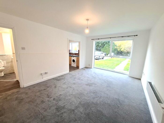 2 Bedroom Apartment To Rent In Roydon Court, Hemel Hempstead, HP2