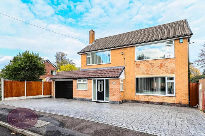 4 Bedroom Detached House For Sale In Cheslyn Drive, Nottingham, NG8