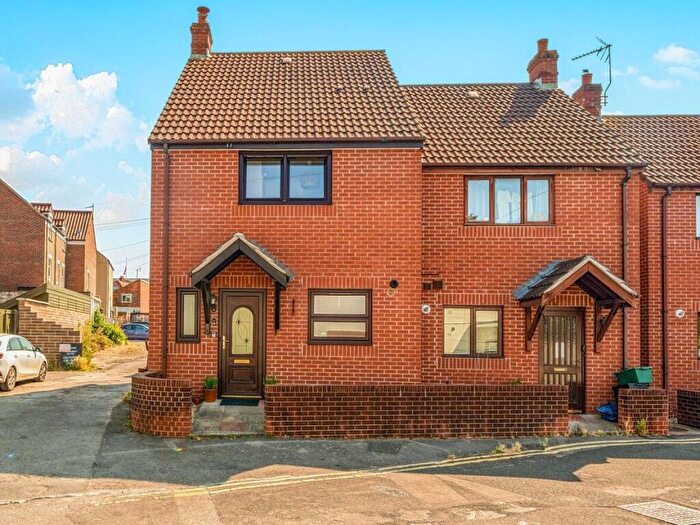 3 Bedroom Semi-Detached House For Sale In St. Benedicts Close, Glastonbury, BA6