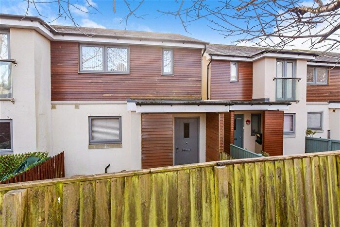 2 Bedroom Semi-Detached House For Sale In Mill Street, Newport, Isle Of Wight, PO30