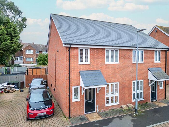 3 Bedroom Semi-Detached House For Sale In Great Clayne Road, Gravesend, Kent, DA12