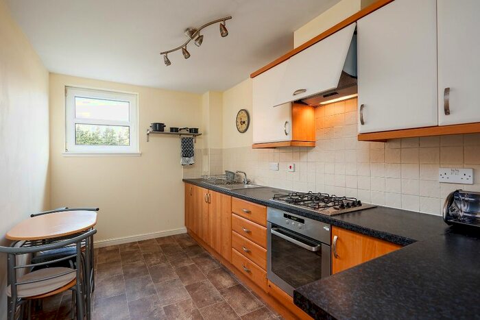 2 Bedroom Flat To Rent In Loaning Mills, Restalrig, Edinburgh, EH7