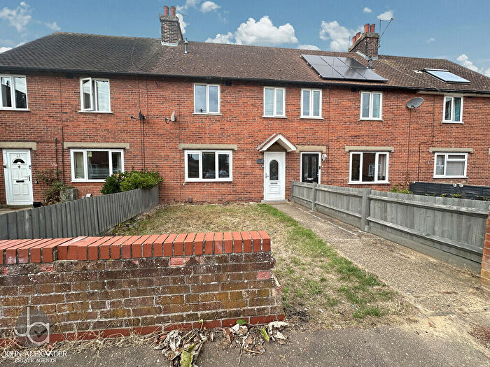 3 Bedroom Terraced House For Sale In De Burgh Road, Colchester, CO3