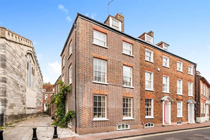 5 Bedroom End Of Terrace House For Sale In St. James Close, Poole, BH15