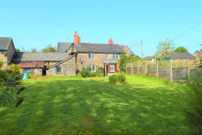 2 Bedroom Semi-Detached House To Rent In Shillingford, Tiverton, Devon, EX16