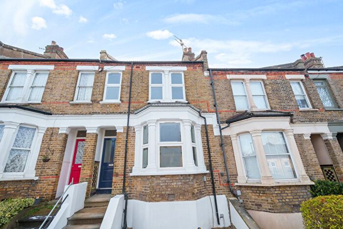 2 Bedroom Flat For Sale In Nithdale Road, London, SE18
