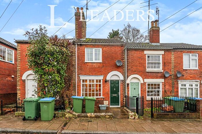 2 Bedroom Terraced House To Rent In Rockstone Lane, Southampton, Hampshire, SO14