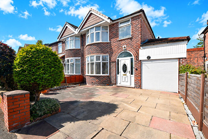 3 Bedroom Semi-Detached House For Sale In Beverley Avenue, Urmston, M41