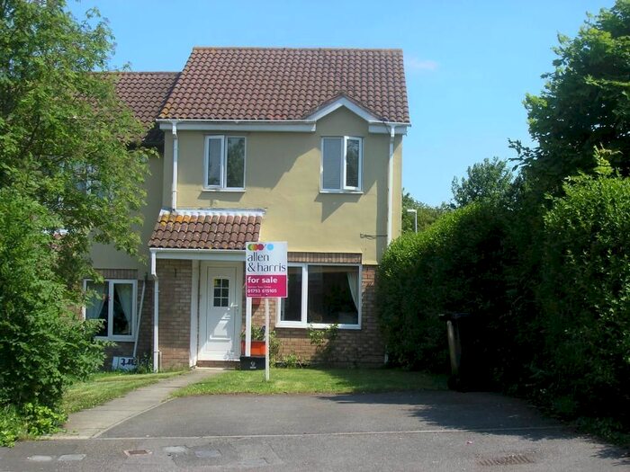 3 Bedroom Property To Rent In Basil Close, Swindon, SN2