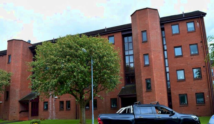 2 Bedroom Flat To Rent In Durward Court, Flat /, Shawlands, Glasgow, G41