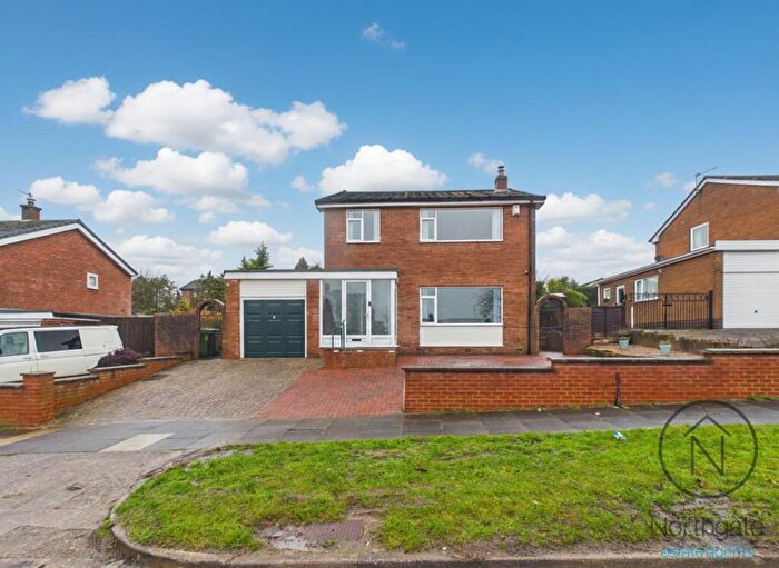 3 Bedroom Detached House For Sale In Westmorland Way, Newton Aycliffe, DL5