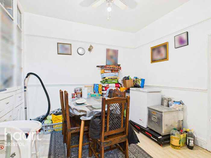 7 Bedroom Terraced House For Sale In Brentry Road, Bristol, BS16