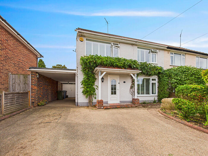 3 Bedroom Semi-Detached House To Rent In Chiltern View, Wycombe Road, Saunderton, Buckinghamshire, HP14