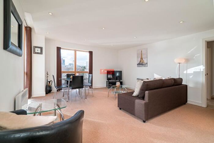1 Bedroom Flat To Rent In Canal Wharf, Waterfront Walk, Waterfront Walk, B1