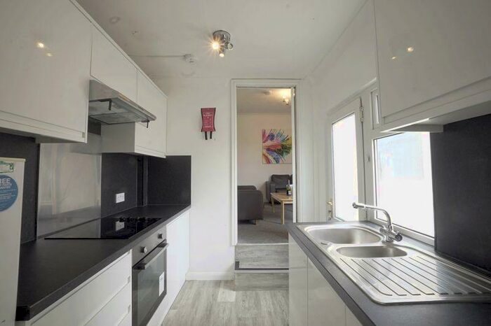 3 Bedroom Terraced House To Rent In Redvers Road, Brighton, BN2