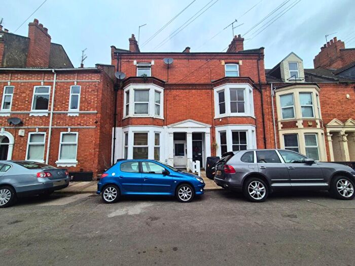 1 Bedroom Flat To Rent In Colwyn Road, Northampton, NN1