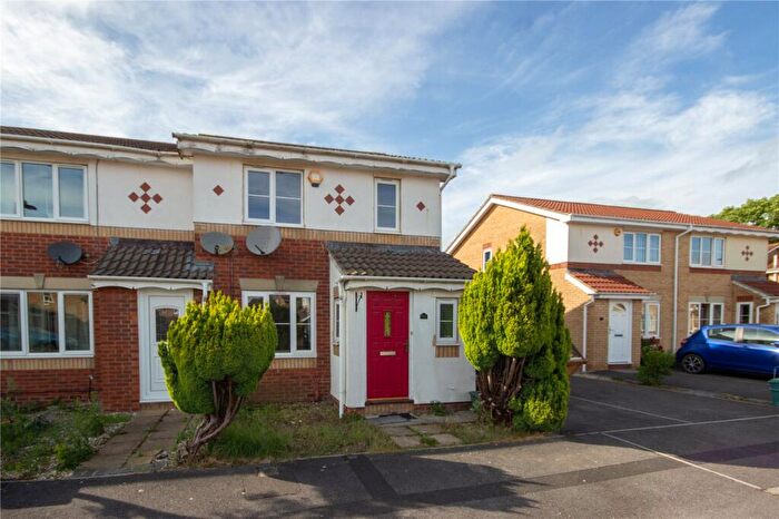 3 Bedroom End Of Terrace House To Rent In Stevens Walk, Bradley Stoke, Bristol, South Gloucestershire, BS32