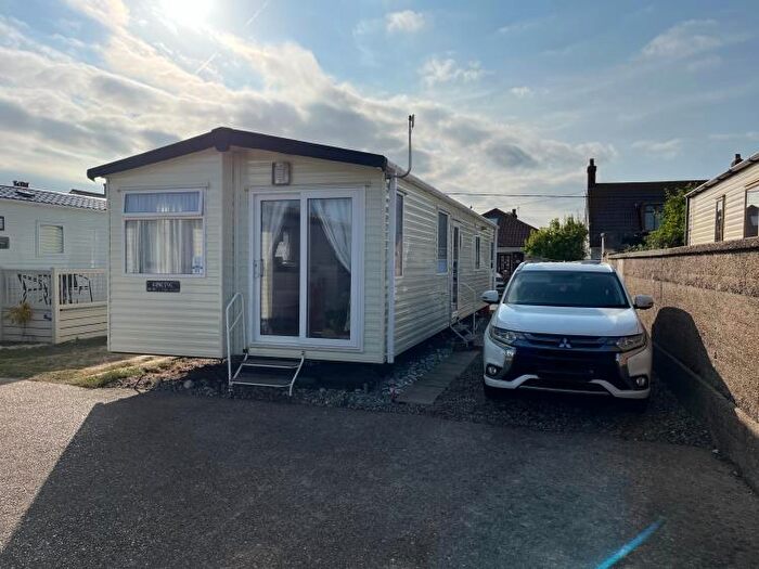 2 Bedroom Park Home For Sale In Suffolk Sands Caravan Park, Carr Road, Felixstowe, IP11