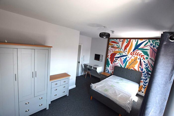 Studio To Rent In Watkins Terrace, Abington, Northampton, NN1