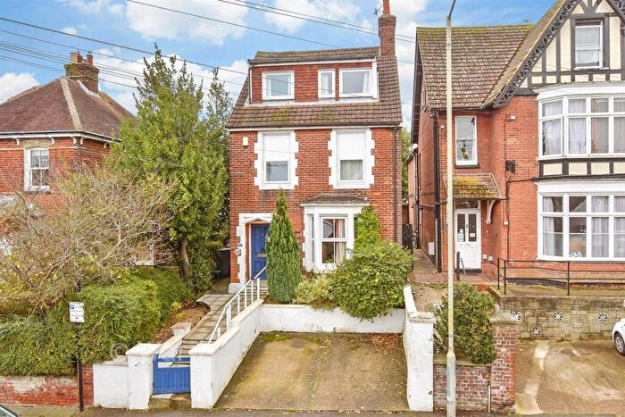 5 Bedroom Detached House For Sale In Nunnery Fields, Canterbury, Kent, CT1