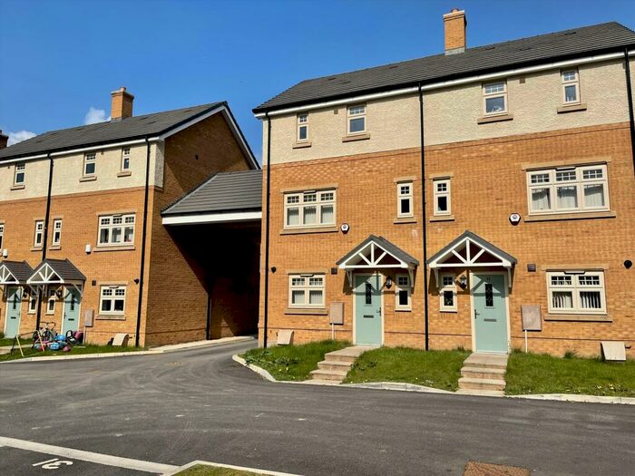 4 Bedroom House To Rent In Whitehall Drive, Preston, Preston, PR3