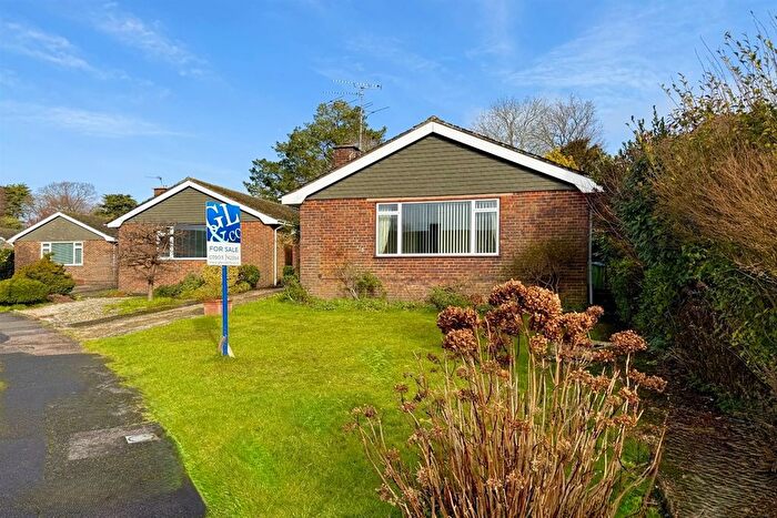 2 Bedroom Detached Bungalow For Sale In Hawthorn Way, Storrington, West Sussex, RH20