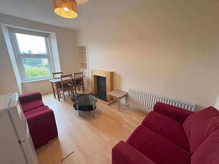 2 Bedroom Flat To Rent In Tr Strathmartine Road, Dundee, DD3