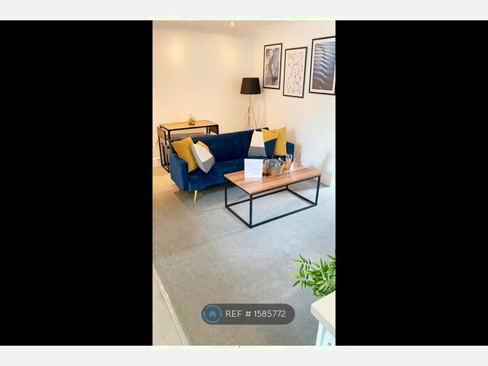 2 Bedroom Flat To Rent In Brookhill Road, London, SE18