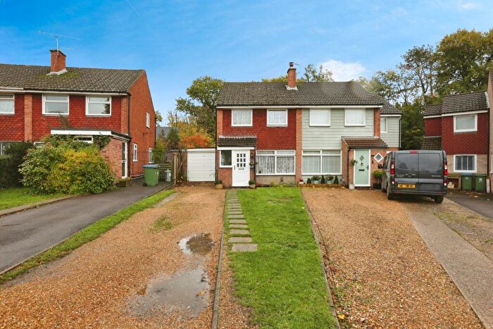 3 Bedroom Semi-Detached House For Sale In Woodthorpe Gardens, Sarisbury Green, Southampton, Hampshire, SO31