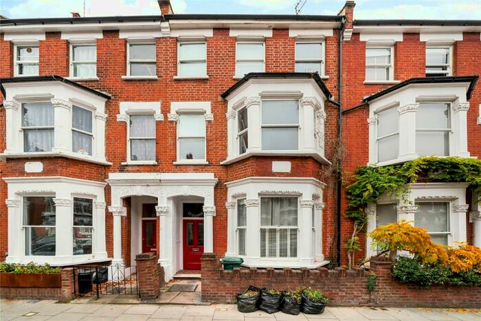 1 Bedroom Apartment To Rent In Calabria Road, London, N5