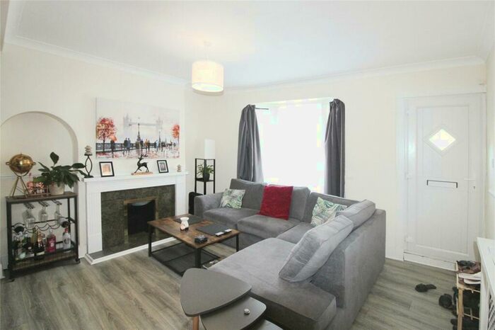 2 Bedroom Terraced House To Rent In Lind Road, Sutton, Surrey, SM1
