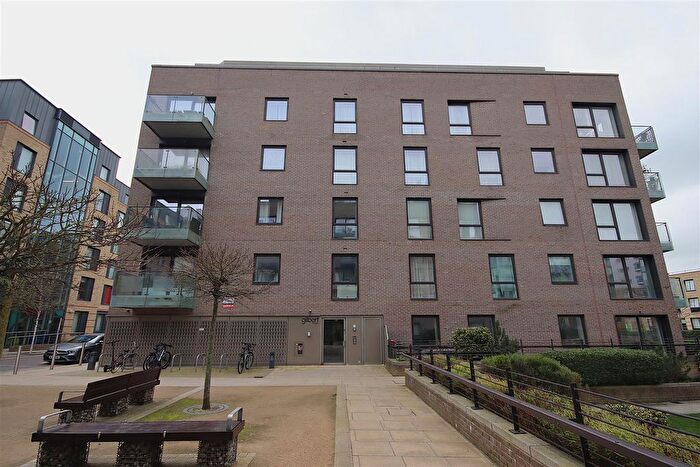 2 Bedroom Flat To Rent In Flat Gilbert House, Cambridge, CB1