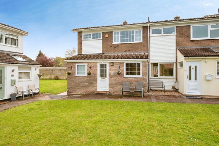 3 Bedroom Terraced House For Sale In Fir Tree Road, Silsoe, MK45