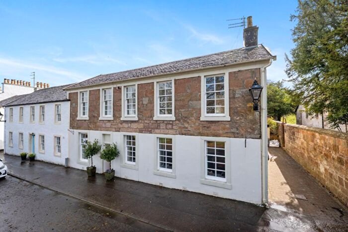 6 Bedroom End Of Terrace House For Sale In Montgomery Street, Eaglesham, G76