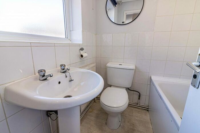 2 Bedroom Terraced House To Rent In Kirkby Street - Bed, LN5