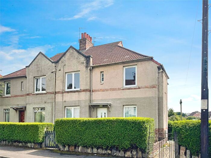 2 Bedroom Flat To Rent In Myrtle Crescent, Kirkcaldy, Fife, KY2